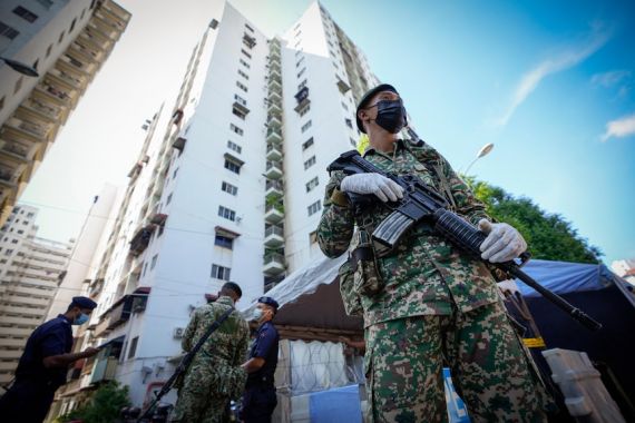 Total Lockdown di Malaysia, Warga Pendatang Jadi Target - JPNN.COM