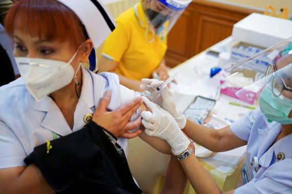 Thailand Coba Kombinasi Vaksin Sinovac dan AstraZeneca Karena Penularan Varian Delta Meningkat - JPNN.COM