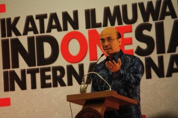 Putu Laxman Pendit Doktor Perpustakaan yang Tidak Dapat Tempat di Indonesia - JPNN.COM