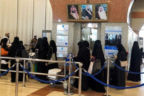 28 Ribu Perempuan Arab Saudi Bersaing untuk Jadi Masinis Kereta Cepat - JPNN.COM