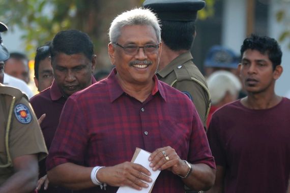 Presiden Sri Lanka Melarikan Diri Bersama Istrinya ke Maladewa - JPNN.COM