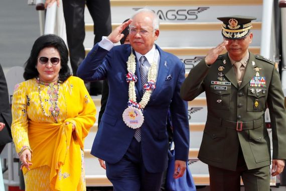 Dunia Hari Ini: Giliran Istri Mantan PM Malaysia Masuk Penjara - JPNN.COM