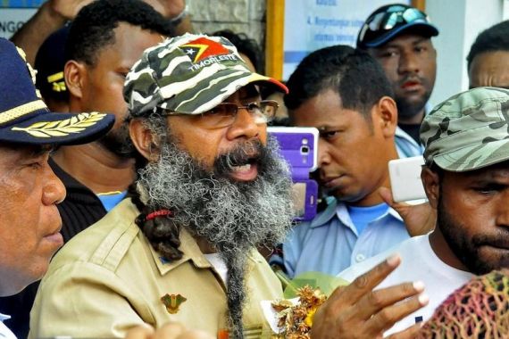 Aktivis Australia Sebut Filep Karma Bapak Bangsa Papua Barat - JPNN.COM