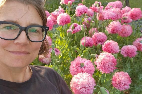 Petani Bunga Australia Tanam Opium, Mengaku Begini saat Digerebek Aparat - JPNN.COM