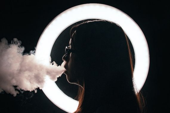 Semakin Banyak Remaja Australia Vaping Meski Nyawa Jadi Taruhan - JPNN.COM