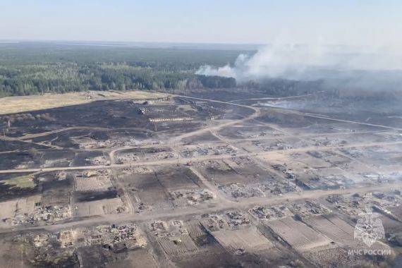 Dunia Hari Ini: Korban Tewas Kebakaran Hutan di Rusia Mencapai 21 Orang - JPNN.COM