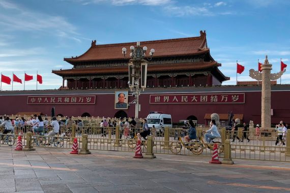 Dunia Hari Ini: Peringatan 34 Tahun Peristiwa Tiananmen, Tiongkok Perketat Akses - JPNN.COM