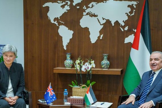 Dunia Hari Ini: Menlu Australia Bertemu Menlu Palestina Serukan Gencatan Senjata - JPNN.COM