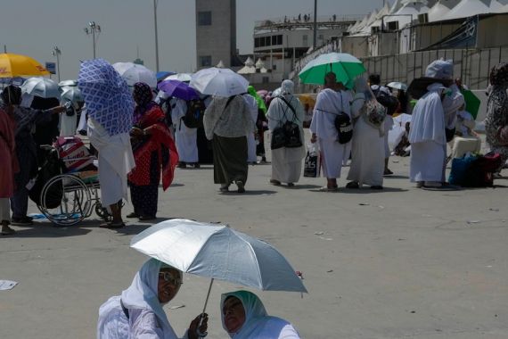 Dunia Hari Ini: Gelombang Panas Jadi 'Tantangan Besar' Bagi Jemaah Haji Tahun Ini - JPNN.COM