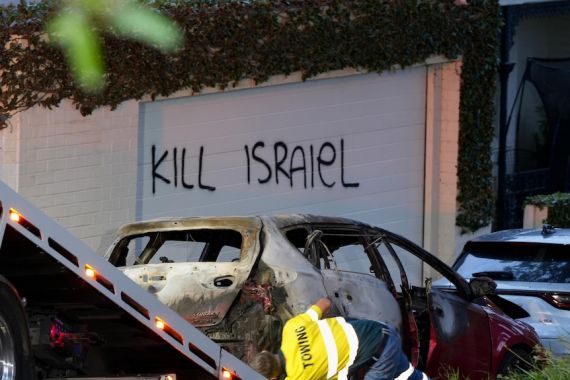 Dunia Hari Ini: Mobil Dibakar Dalam Serangan Antisemitisme di Australia - JPNN.COM