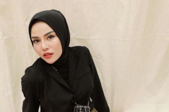 Pernyataan Medina Zein Setelah Jadi Tersangka Atas Laporan Marissya Icha - JPNN.COM