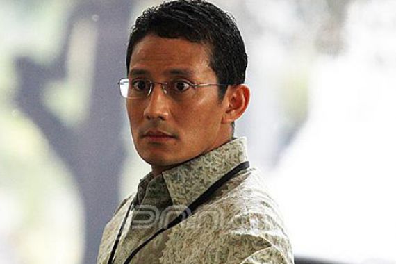 Ketika Bang Sandiaga Bertemu Anies-Sandi KW - JPNN.COM