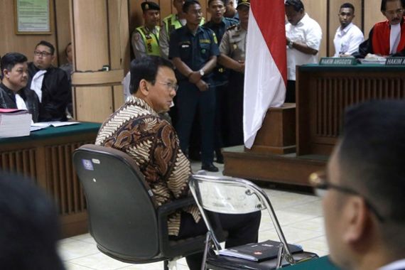 Putusan Sela Ahok Dibacakan di Gajah Mada, Alasannya? - JPNN.COM