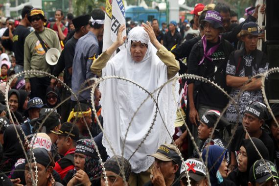 Tragedi Bagi Honorer, Segera Ada Pengurangan Massal - JPNN.COM