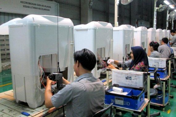 Gemilang, Sharp Produksi 5 Juta Mesin Cuci 2 Tabung - JPNN.COM