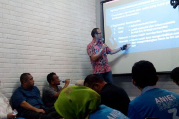 Relawan Anies-Sandi Dibekali Ilmu Kewirausahaan - JPNN.COM