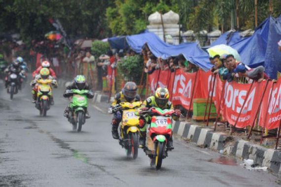 Corsa Platinum Tangguh di Trek Basah dan Kering - JPNN.COM