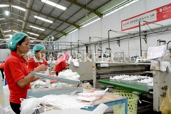 Industri Plastik Masih Bergantung Bahan Baku Impor - JPNN.COM