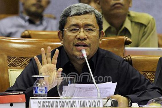 Aher: Hati-Hati dengan Jawa Barat, Survei Selalu Meleset - JPNN.COM