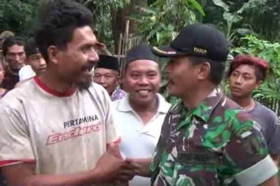 Heboh Dikira Tenggelam, Eh Ternyata Lagi Asyik Mancing - JPNN.COM