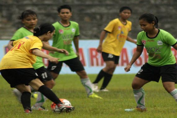 Selangkah Lagi, Putri Mataram Juara - JPNN.COM