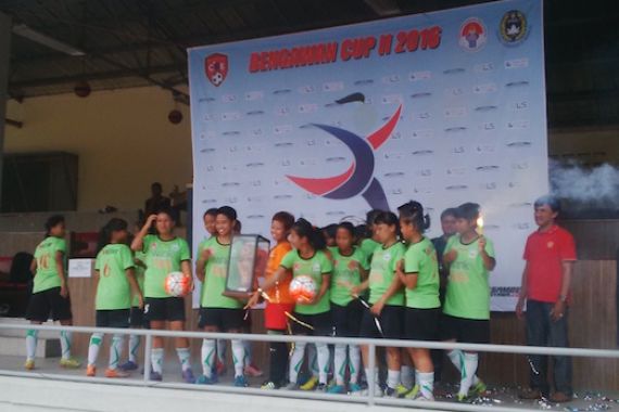 Putri Mataram Juara Bengawan Cup II/2016 - JPNN.COM