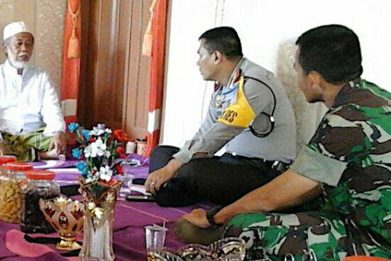 Kiai Kharismatik Banten Doakan Jokowi Kuat Menjaga NKRI - JPNN.COM