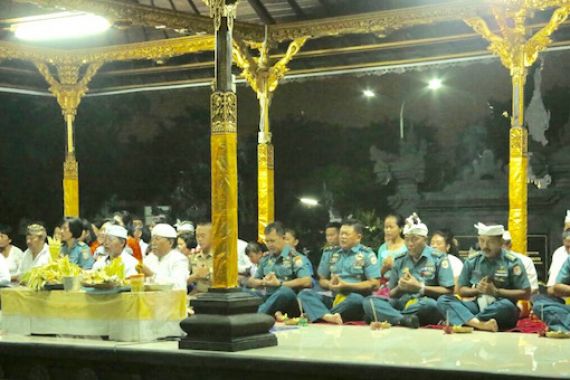 Umat Hindu Koarmatim Gelar Doa Bersama di Awal Tahun - JPNN.COM
