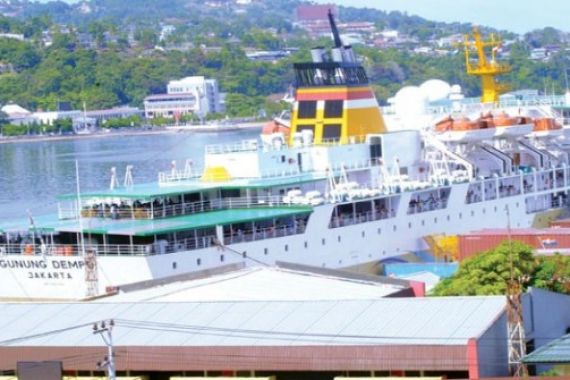Pelni Bakal Tanggung Biaya Perbaikan Kerusakan 2 Kapal - JPNN.COM