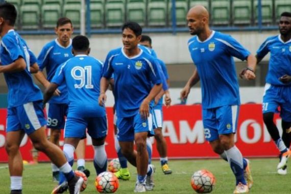 Aji Santoso Ungkap Lawan Berat Arema di Piala Presiden - JPNN.COM