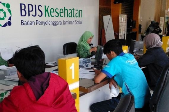 Jokowi Sidak Pelayanan BPJS di RSHS, Ini yang Ditemukannya - JPNN.COM