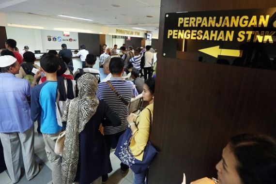 Ingin Perpanjang STNK? Lihat Lokasi Layanan Samsat Keliling di Jakarta Hari Ini - JPNN.COM