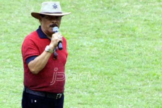 Gagal Gaet Striker Brazil, Haji Umuh: Mereka Tipu Saya - JPNN.COM