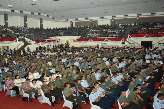 Panglima TNI Ajak Umat Beragama Bersaing Sebarkan Cinta - JPNN.COM