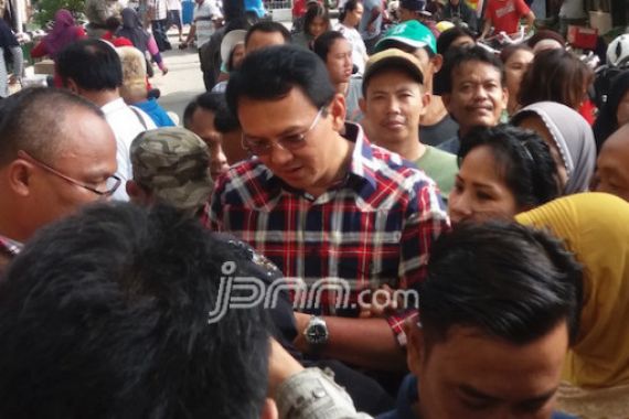 Debat Masih Dua Jam Lagi, Ahok Sudah di Lokasi - JPNN.COM