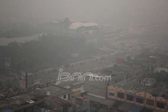Polusi Udara Jakarta Tinggi Bikin Orang Lebih Mudah Stres! - JPNN.COM