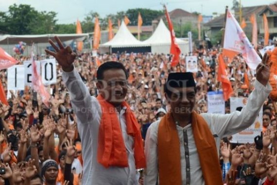 Wow Rame Banget! Ribuan Hadiri Kampanye Obama di Bekasi - JPNN.COM