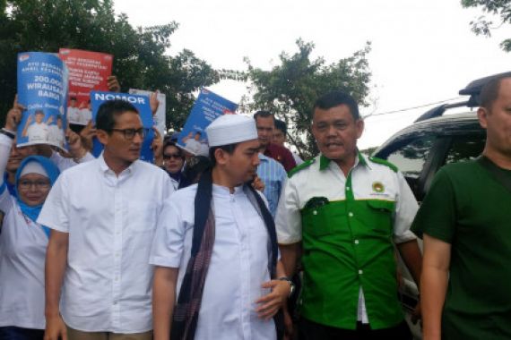 Ajak Ustaz Solmed Blusukan, Sandi: Adem Banget - JPNN.COM