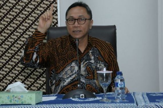 Ratusan Mahasiswa UMS Antusias Sambut Ketua MPR - JPNN.COM