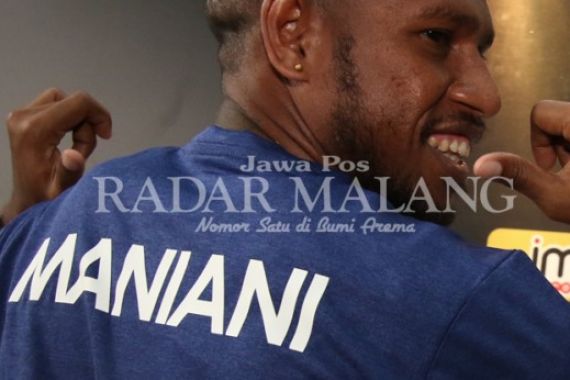 Cetak Dua Gol, Okto Maniani Bawa Timnya Menang - JPNN.COM