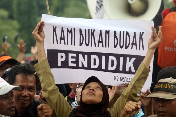 Pentolan Honorer K2: Hari Guru di Era Jokowi Tidak Bermakna - JPNN.COM