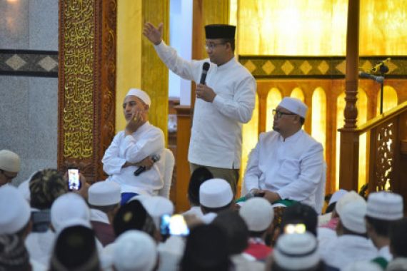 Anies Tak Mau Masjid Sekadar Jadi Tempat Ibadah - JPNN.COM