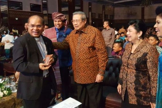 Pendeta Doakan SBY - JPNN.COM