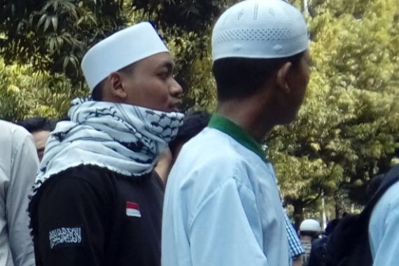 'Kawal Terus Guru Kita, Ulama Kita, Takbir!' - JPNN.COM