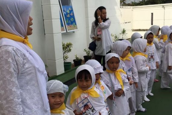 Lewat Tabungan ini, Anak-anak Bisa Daftar Haji Loh - JPNN.COM