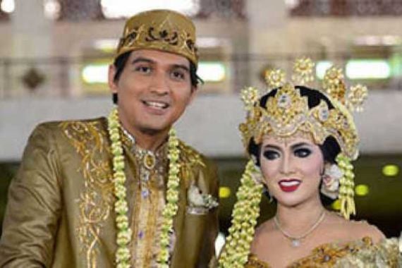 Dituding Nikah Settingan, Tiara Dewi Bilang Begini - JPNN.COM