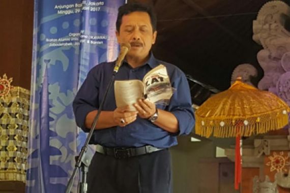 Kemeriahan HUT IKAYANA, Hakim MK Ikut Baca Puisi - JPNN.COM