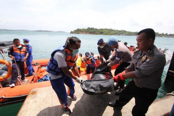52 Korban Kapal TKI Tenggelam di Johor sudah Ditemukan - JPNN.COM