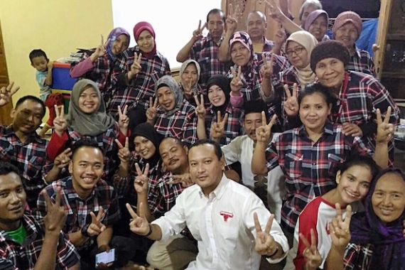 Banteng Muda Ajak Relawan Ahok Tak Baper Hadapi Pilkada - JPNN.COM