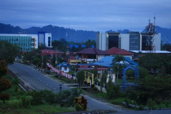 Dokumen Pembentukan DOB Kota Tanjung Selor Mandek di Kabupaten - JPNN.COM